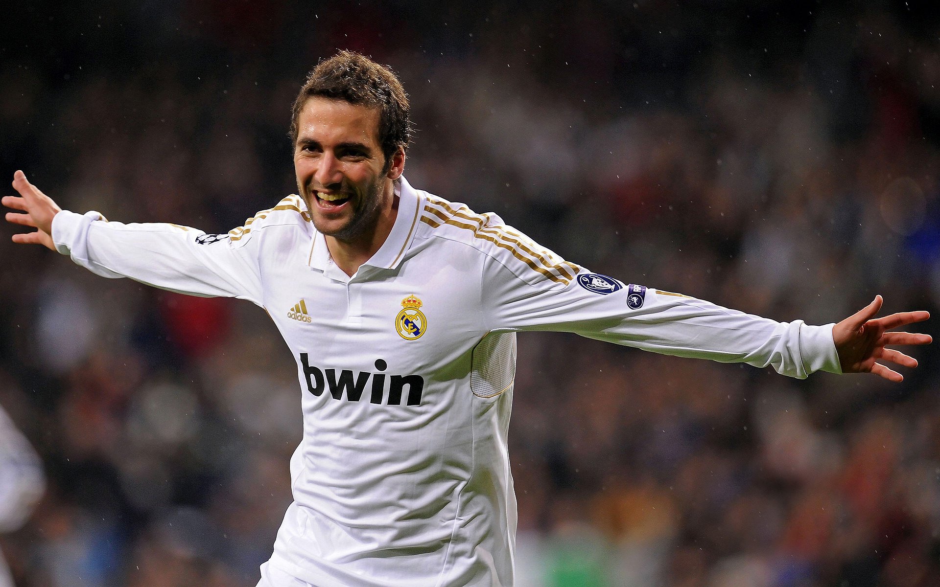 mk官网入口-国足队长谈团队精神建设，中国足球队精神